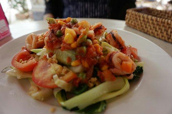 Laluna Bar & Restaurant